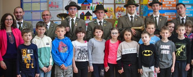 Zdjęcie do artykułu: Wizyta w szkole w Uhercach